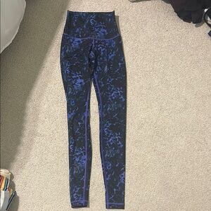 Lululemon Blue and Black Patterned Leggings only worn one time!!